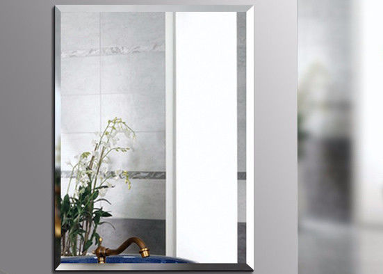 Modern Stylish Silver Bathroom Wall Mirror 4mm Thickness Shape Customized